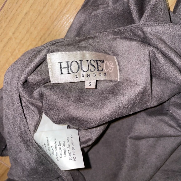 House of CB London “Romane” Gray Vegan Suede Zip front bodysuit - Picture 11 of 13